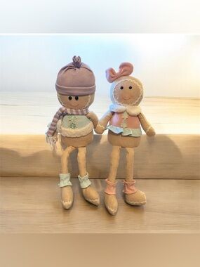 NEW Set of 2 Dangling Leg Gingerbread Girl & Boy Christmas Holiday Festive Decor